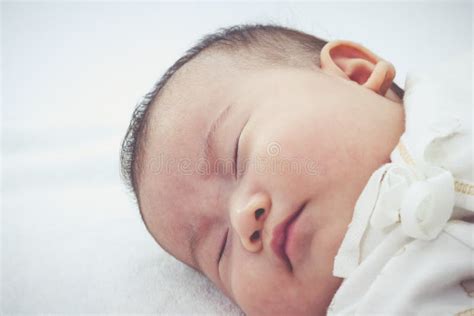Schlafendes Baby Bild. Bild: 4285128