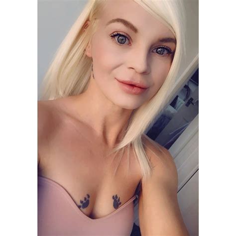 High Peak 199 Skyline Bus Route and Timetable 9