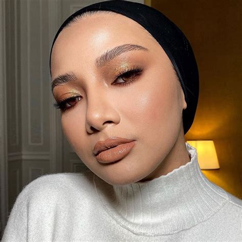 stunning gold eyeshadow   wear  year