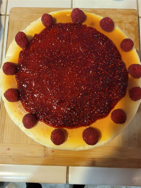 NY cheesecake with raspberry topping ;p : r/Baking