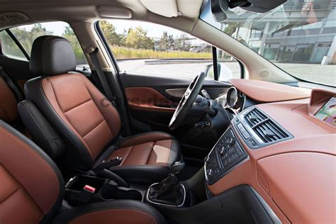 Opel Mokka 2012 pictures (32 of 40) | cars-data.com