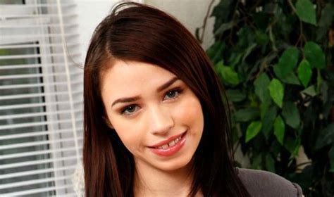 Lucie Cline Biography/Wiki, Age, Height, Career, Photos & More