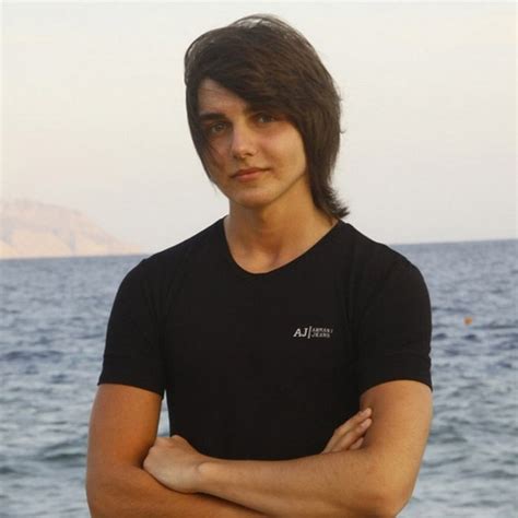 Хайран сайхан залуу