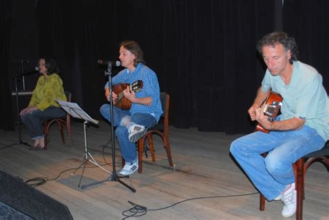 VARAL DA LAURA: SANTI NO SESC