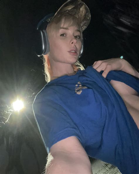 walking at night is so fun! - Jenna Lynn Meowri | Facebook