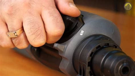 Перфоратор Makita HR2470 - YouTube