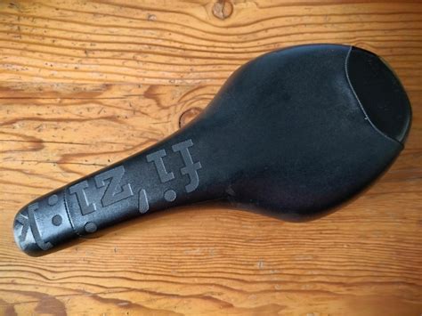 Fizik Saddle | Saddles | Bike Hub