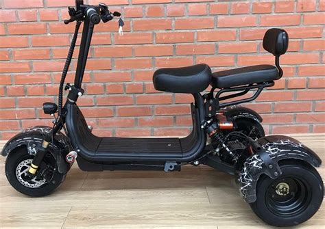 Трехколесный электроскутер Bee 8 GT PRO купить по низкой оптовой цене