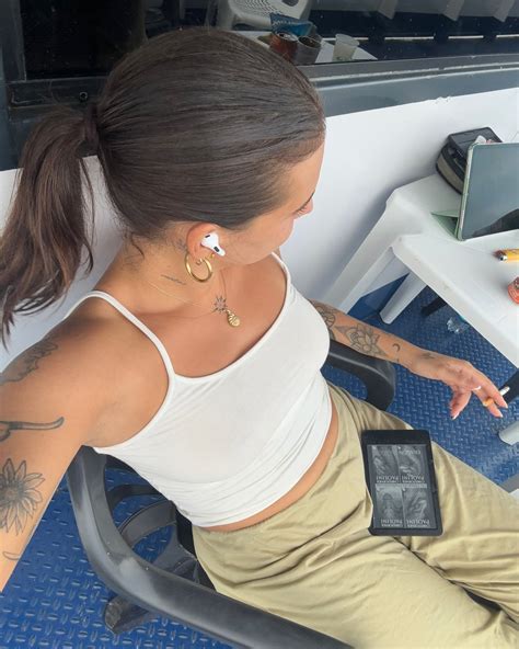 Alexandra Coveos 🌞 (@alexandracoveos) • Instagram photos and videos