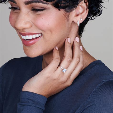 Sleek Cathedral Solitaire 2 CTTW Round Cut Lab Grown Diamond Engagement