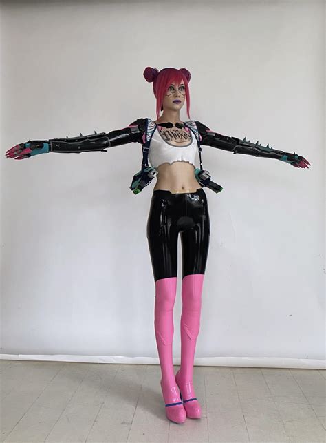 More of u/Frau_Haku :) | Scrolller