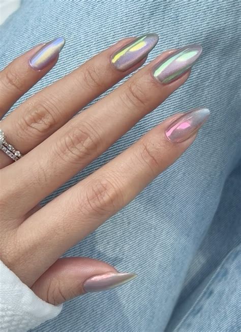 Esmalte Pó De Borboleta E Renda - O que é e como usar pó de borboleta para as unhas? - ELLE Brasil