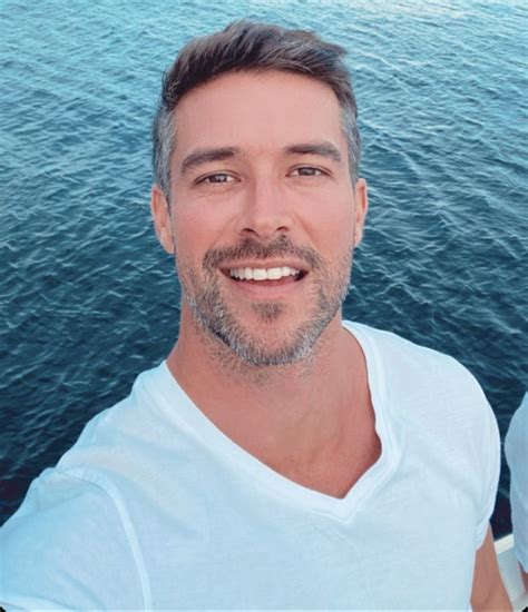 Pinterest | Good looking older men, Handsome older men, Old man pictures