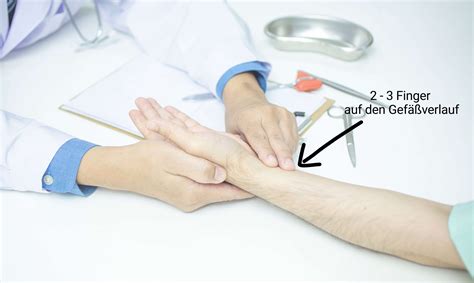 Puls messen: So funktioniert es richtig | praktischArzt