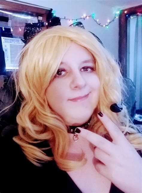 First time painting my nails! | Scrolller