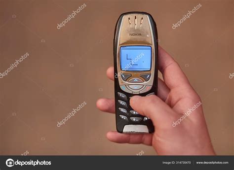 Old Phone Game — Stock Editorial Photo © Gudella #314735470