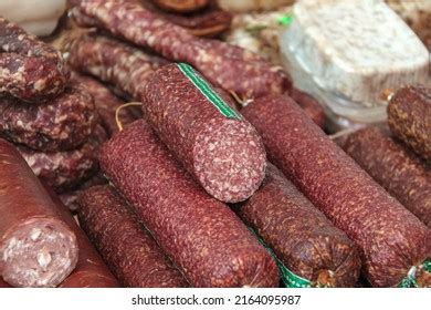 1+ Hundred Farmers Choice Sausages Royalty-Free Images, Stock Photos ...