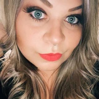 Amberly OnlyFans | @primandproperinpearls review (Leaks, Videos, Nudes)