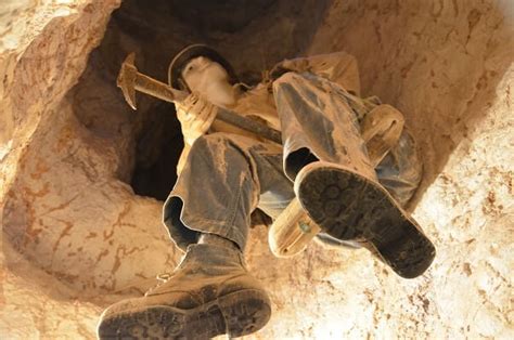 Coober Pedy: White man in a hole - Indian Link