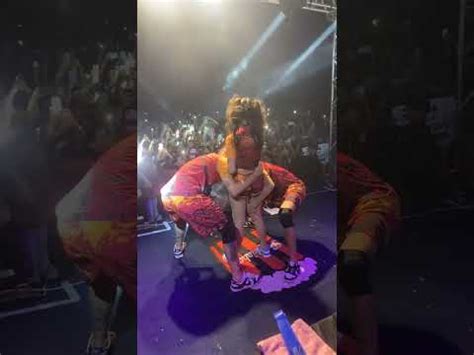 Mc Pipokinha Dando A Bucetinha - Mc pipokinha show completo ao vivo - YouTube