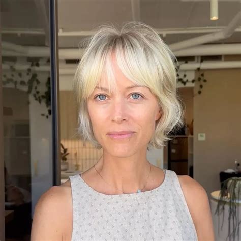 32 Confidence-Boosting Hairstyles For Women Over 50 With Thinning Hair