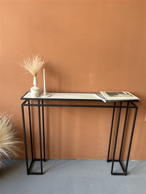 Приставной столик LUCHI DESIGNED FURNITURE Консоль_мрамор;черный ...