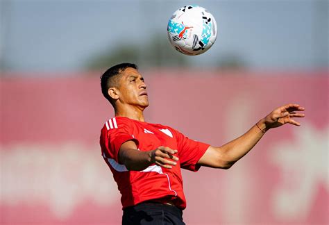 A qué hora y dónde ver a Alexis Sánchez por el partido de Sevilla vs