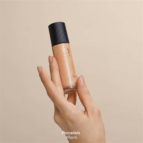 Стойкая минеральная тональная основа Giordani Gold (42106) Тональная ...