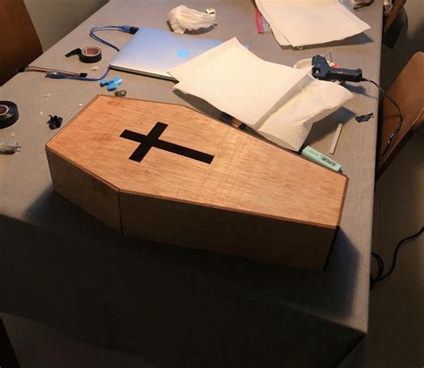 Halloween Coffin : 5 Steps - Instructables