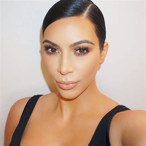 The Best Selfie-Taking Tips We’ve Ever Heard | Who What Wear