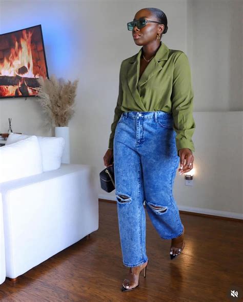 Stylish Vacation Outfit Ideas for Your Next Weekend Getaway (37