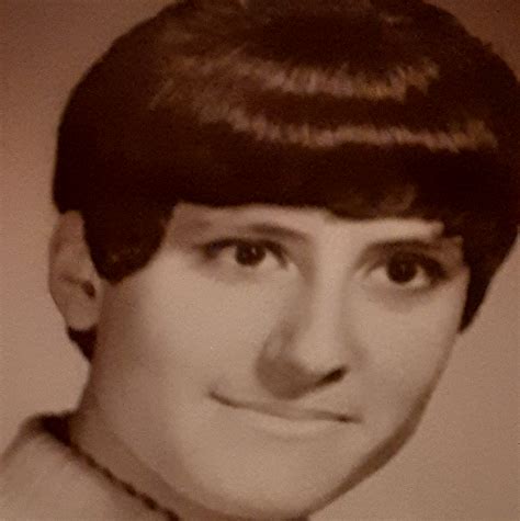 Young and Restless Canadian Day Ahead Recaps - Soaps Spoilers | Does