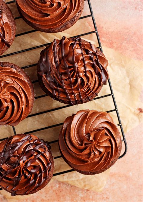 How to make the BEST Chocolate Cupcake Recipe - Scientifically Sweet