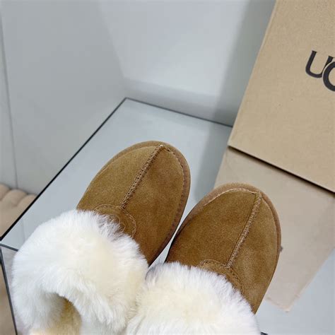 ugg fuzzy slipper