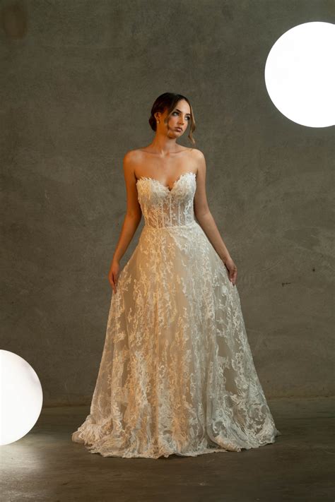 Cora Wedding Dress – Fara Couture