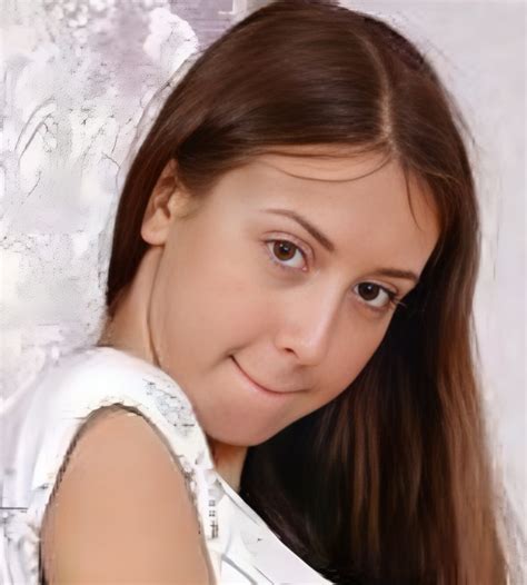 Olya Perdolia (Actress) Age, Wiki, Photos, Career, Net Worth, Height ...