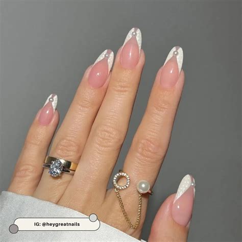 White Nail Designs (Très Pearl)