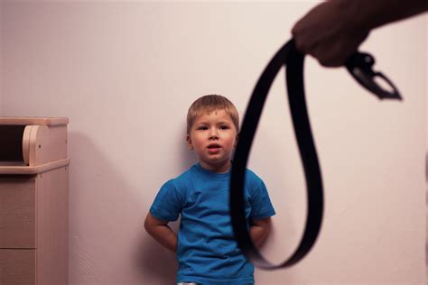 Spanking vs. Hitting vs. Whipping Your Child: the Difference? » Scary