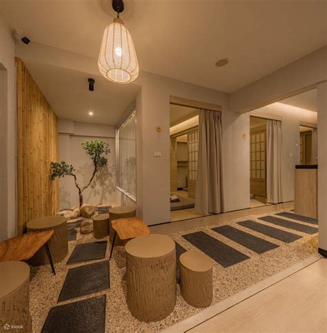 pela thai massage siam square   bangkok thailand klook indonesia