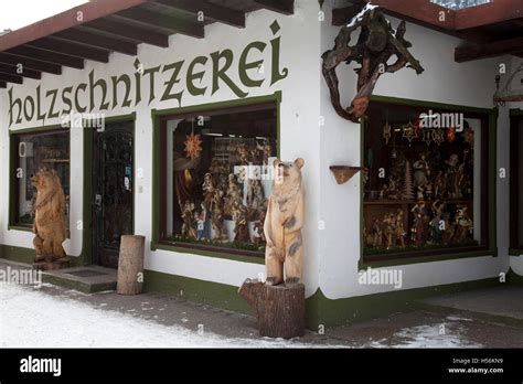 Wood Carving Shop High Resolution Stock Photography and Images - Alamy