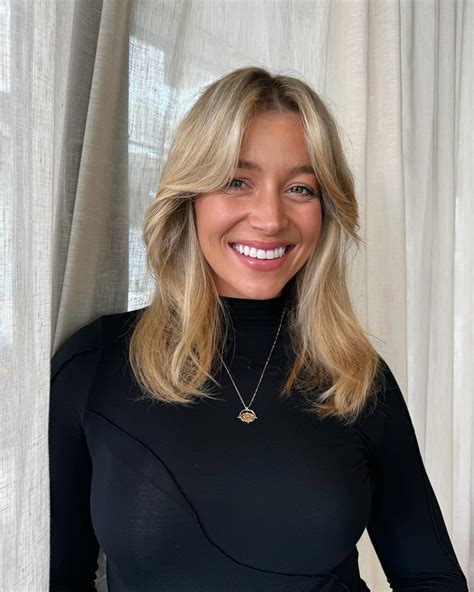 Holly Kingston debuts pregnancy transformation | New Idea