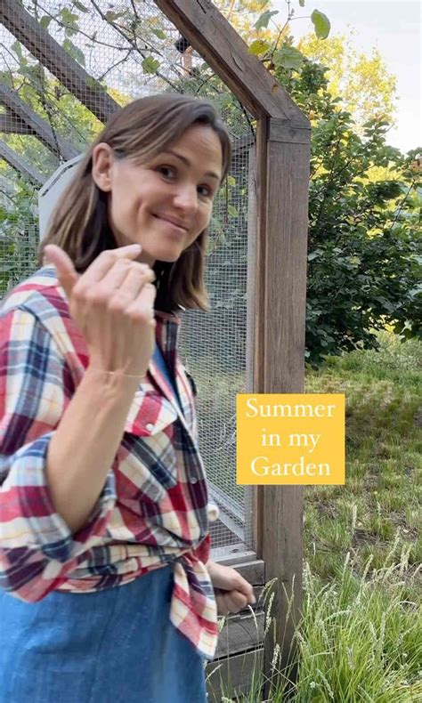 Jennifer Garner Shares Tour of Her Fruit Garden
