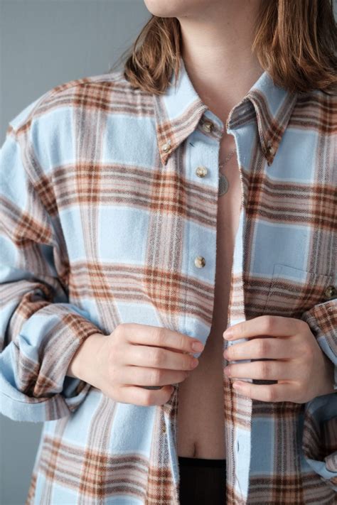 Breast pain: Causes, symptoms & prevention | Apollo Clinic