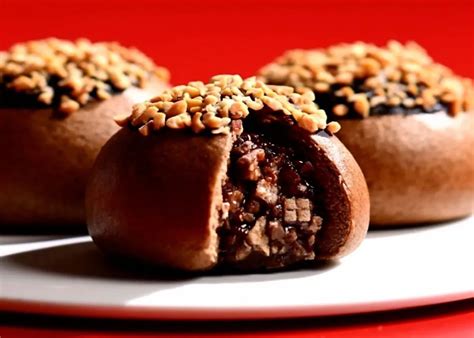 din tai fung sg launches chocolate bun  kitkat filling