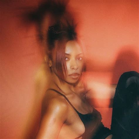 ravyn lenae net worth