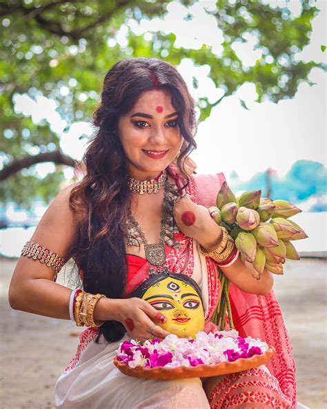 Indian Boob Press Photos, Download The BEST Free Indian Boob Press