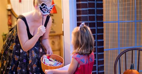 5 Things You Can Do If Your Child Is Scared of Halloween