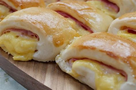Enrolado Presunto E Queijo - Enroladinho de queijo e presunto em 20 minutos - Casa e Culinaria