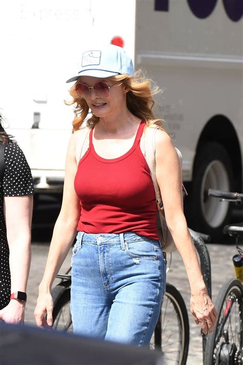 HEATHER GRAHAM Out and About in New York 04/14/2023 – HawtCelebs