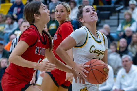 Blackhawk basketball back in WPIAL title game after surviving Elizabeth